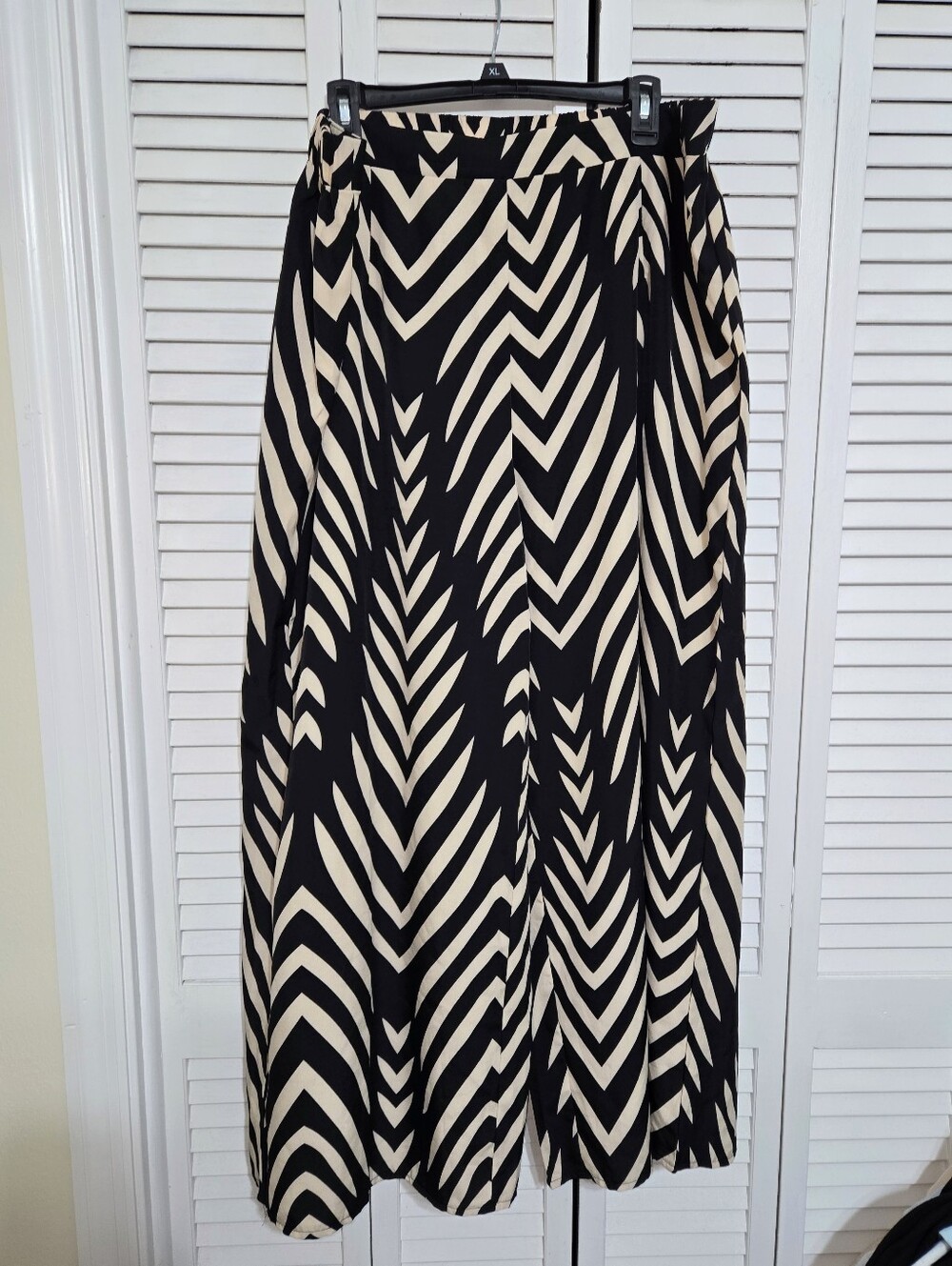 SHEIN Curve Women's 3X Black and Cream Chevron Wide Leg Pull-on Pants